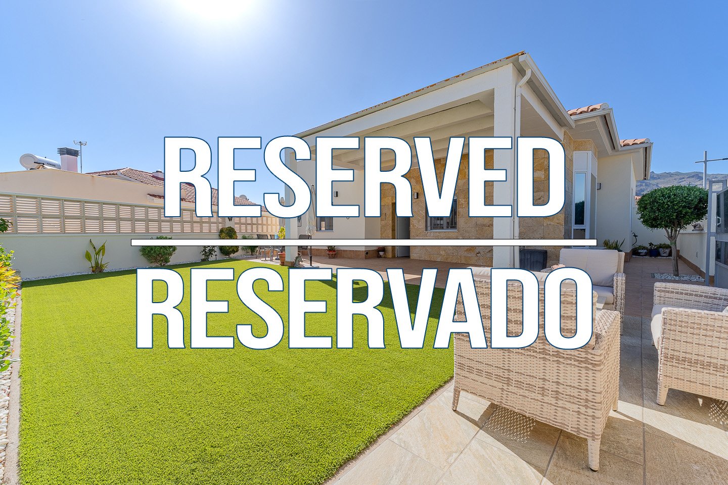 Villa en venta en Almería